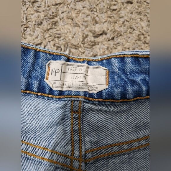 Free People ‘Wild Rose Ember’ Distressed Floral Embroidered Mini Skirt- Size 28 - Picture 11 of 11